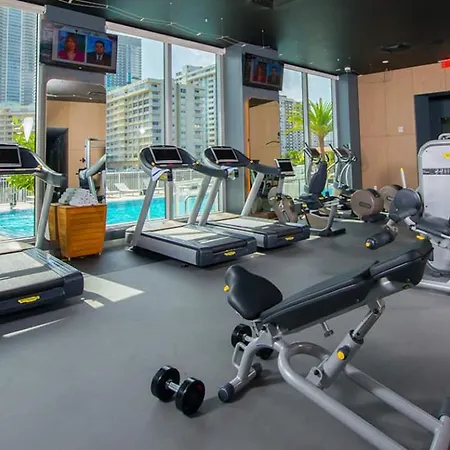 Amazing Looking Studio 5 Min From Ocean Near Aventura Mall And Gulfstream Casino Special Promo Inside Hallandale Beach Extérieur photo