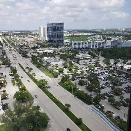Amazing Looking Studio 5 Min From Ocean Near Aventura Mall And Gulfstream Casino Special Promo Inside Hallandale Beach Extérieur photo