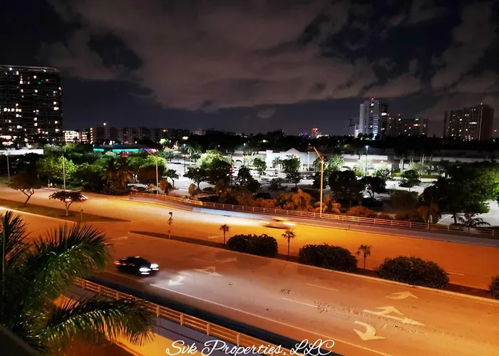 Amazing Looking Studio 5 Min From Ocean Near Aventura Mall And Gulfstream Casino Special Promo Inside