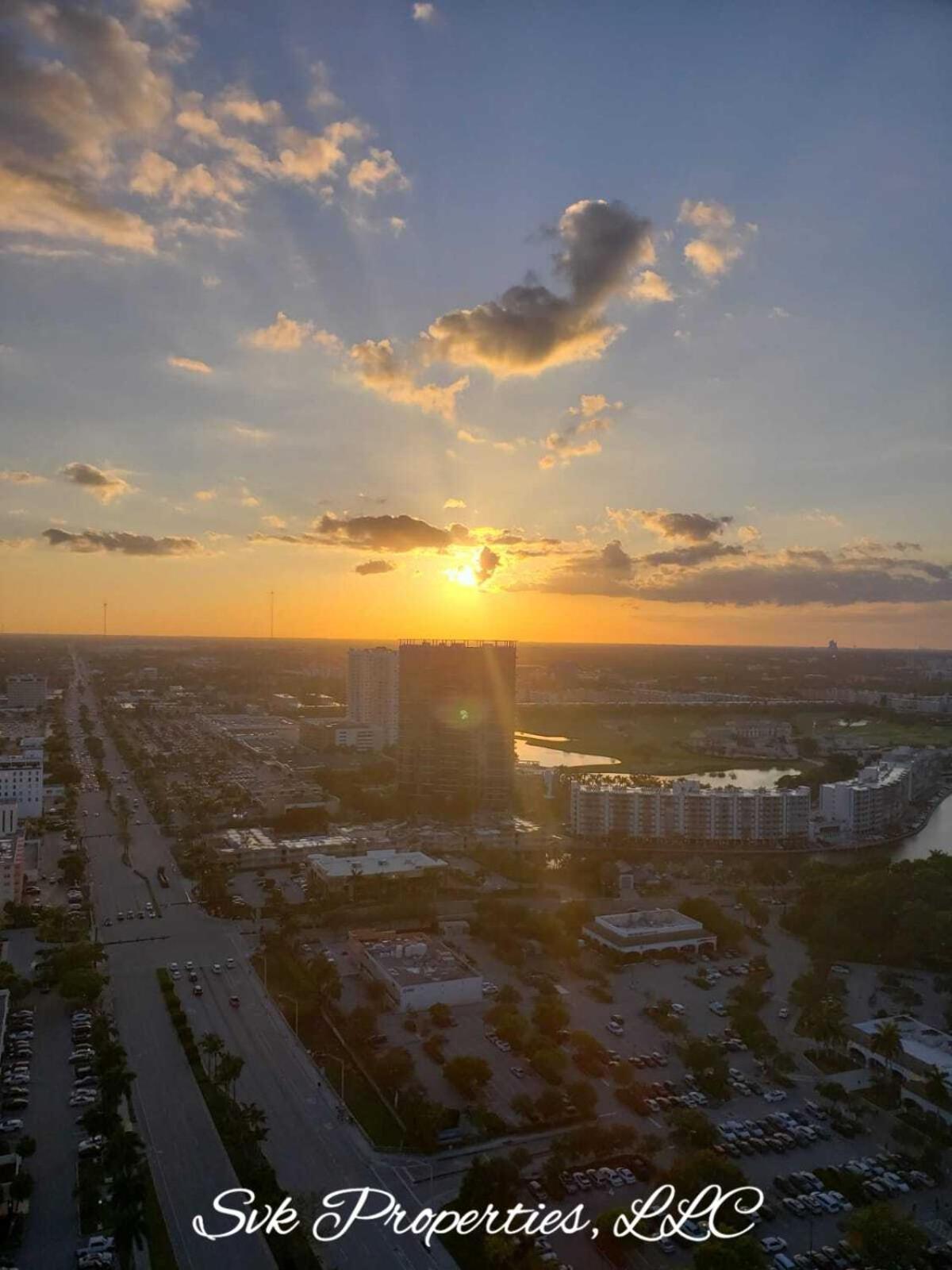 Amazing Looking 5 Min From Ocean Near Aventura Mall And Gulfstream Casino Special Promo Inside Appartement