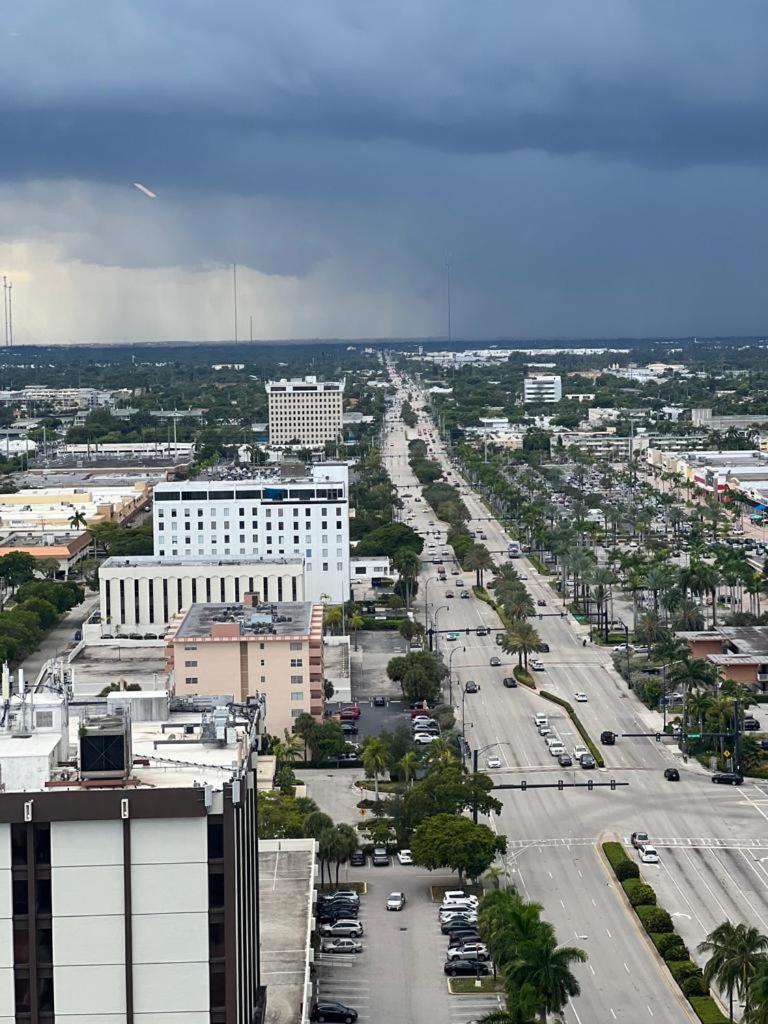 Amazing Looking 5 Min From Ocean Near Aventura Mall And Gulfstream Casino Special Promo Inside Appartement *
